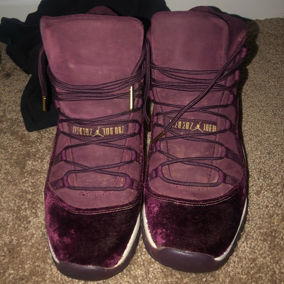 Shoes - Picture 1 of 1